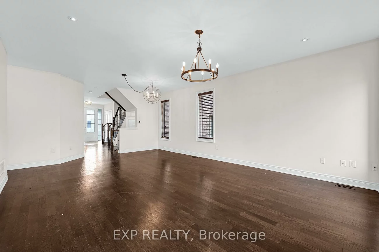 26, Mondial, Queensville, East Gwillimbury