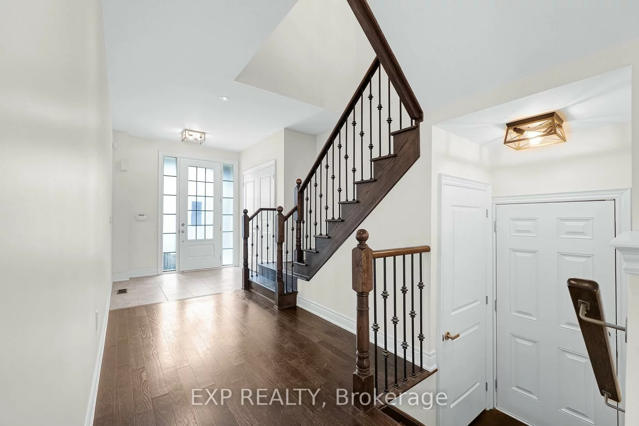 26, Mondial, Queensville, East Gwillimbury
