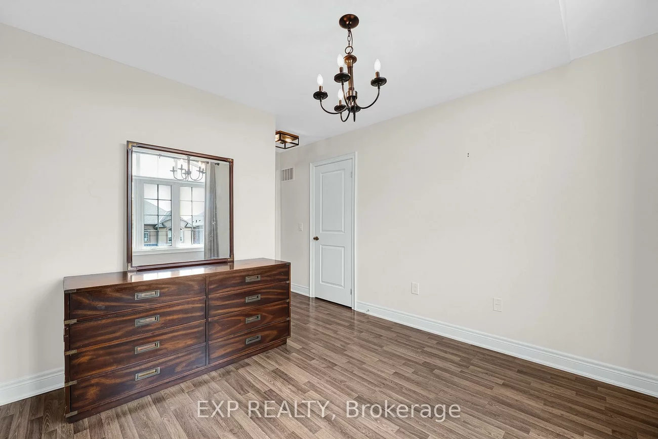 26, Mondial, Queensville, East Gwillimbury
