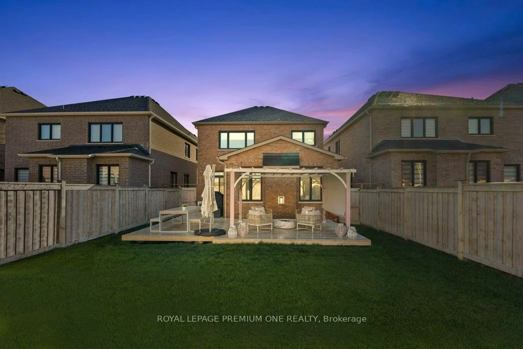 6, Byblos, Holland Landing, East Gwillimbury