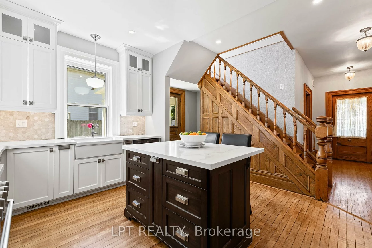 47, Alice, Mt Albert, East Gwillimbury
