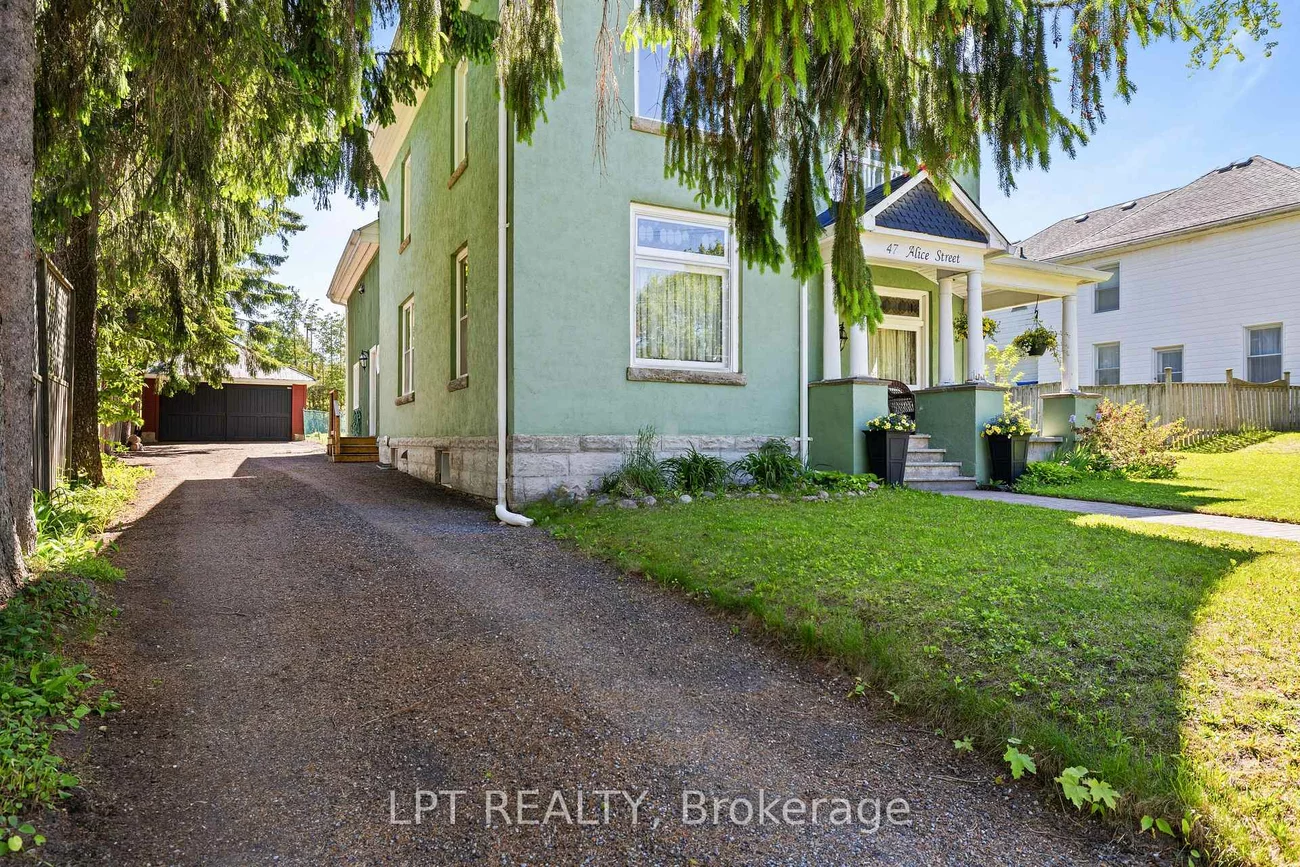 47, Alice, Mt Albert, East Gwillimbury