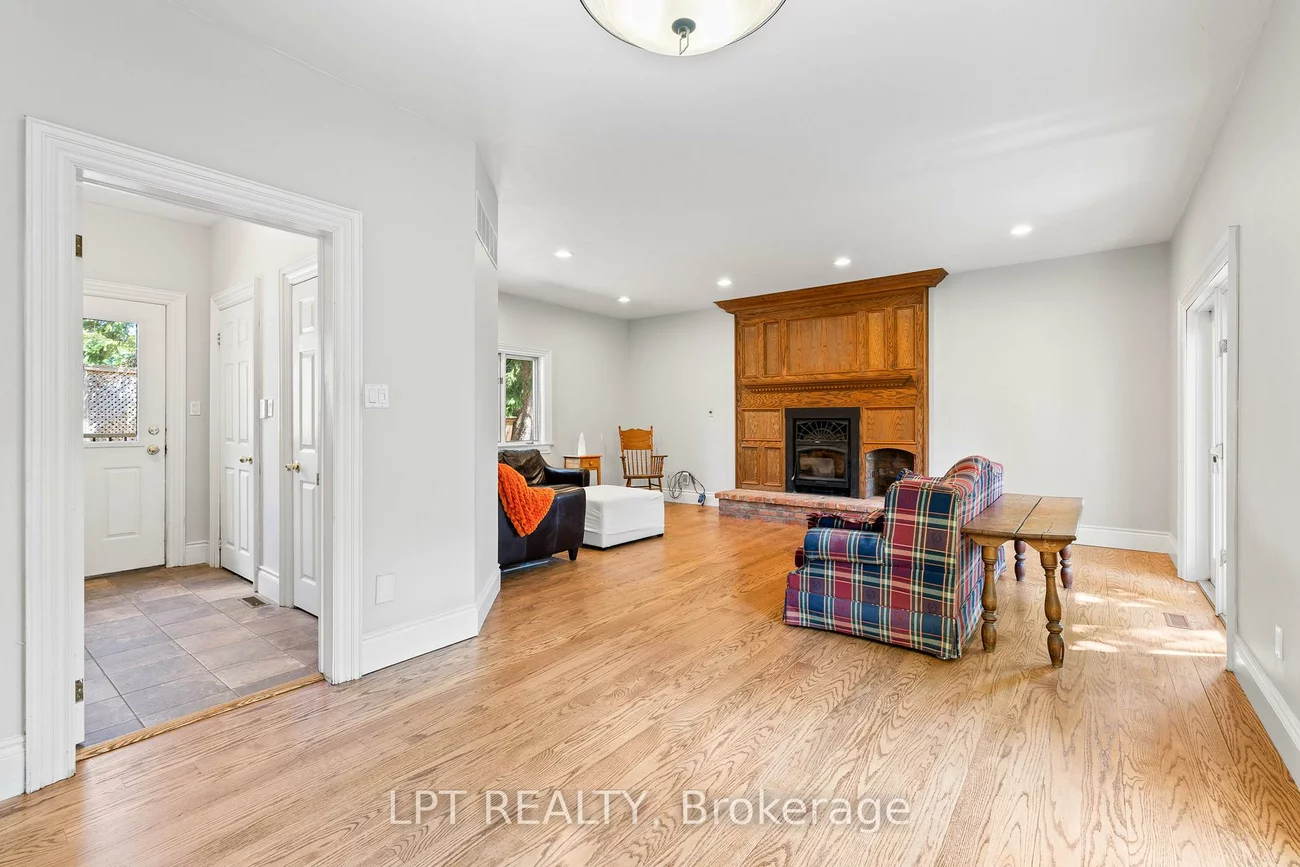 47, Alice, Mt Albert, East Gwillimbury