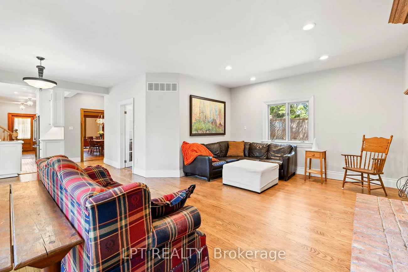 47, Alice, Mt Albert, East Gwillimbury