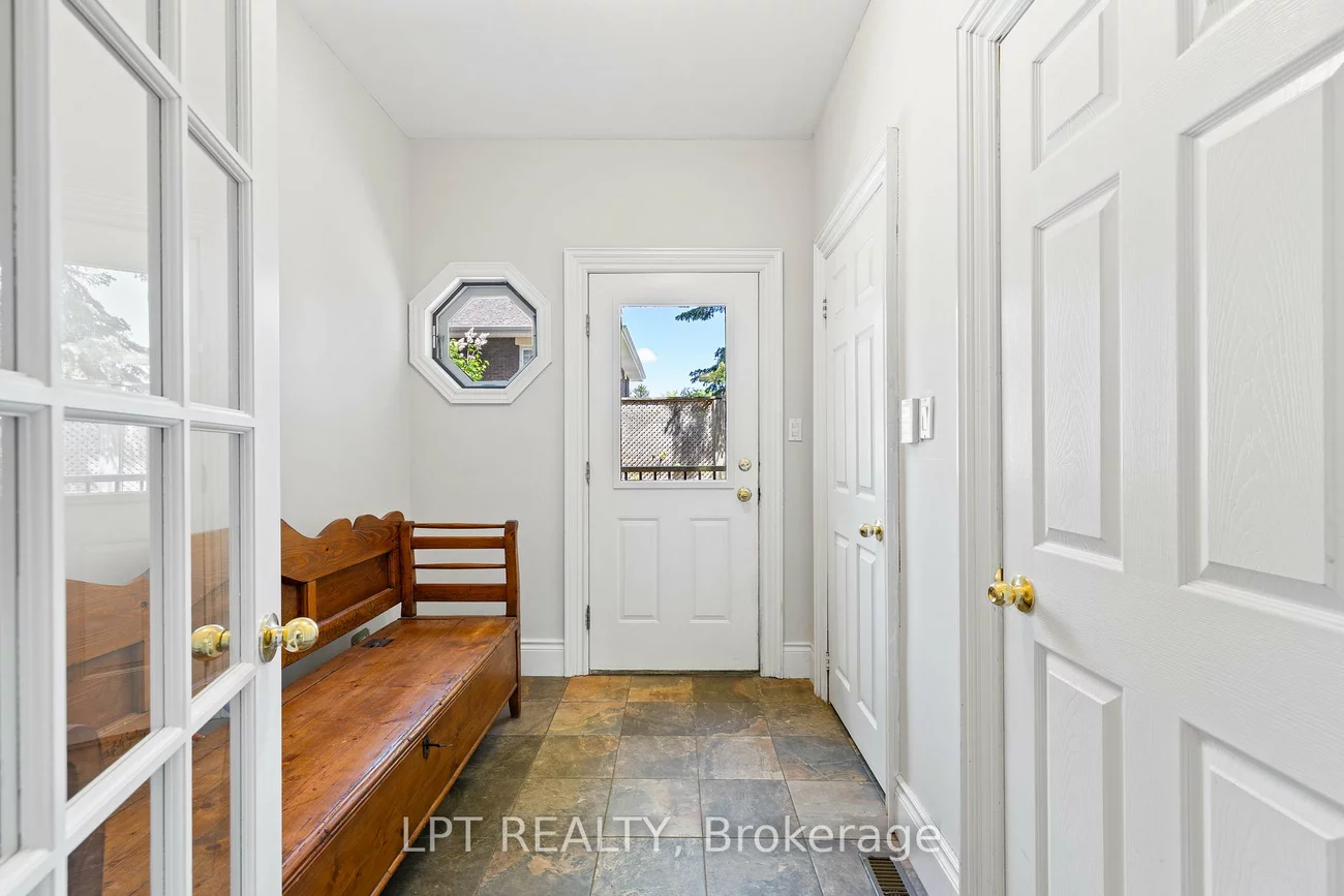 47, Alice, Mt Albert, East Gwillimbury