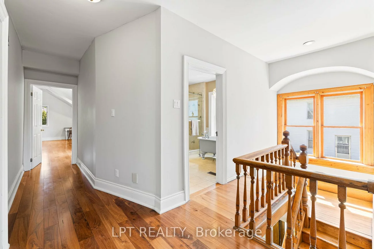 47, Alice, Mt Albert, East Gwillimbury