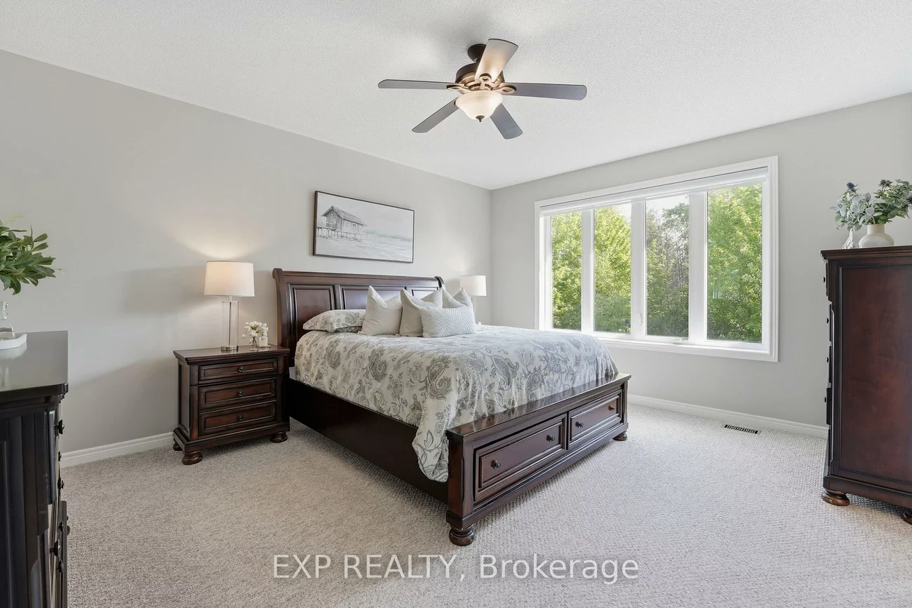 25, Manor Forest, Mt Albert, East Gwillimbury