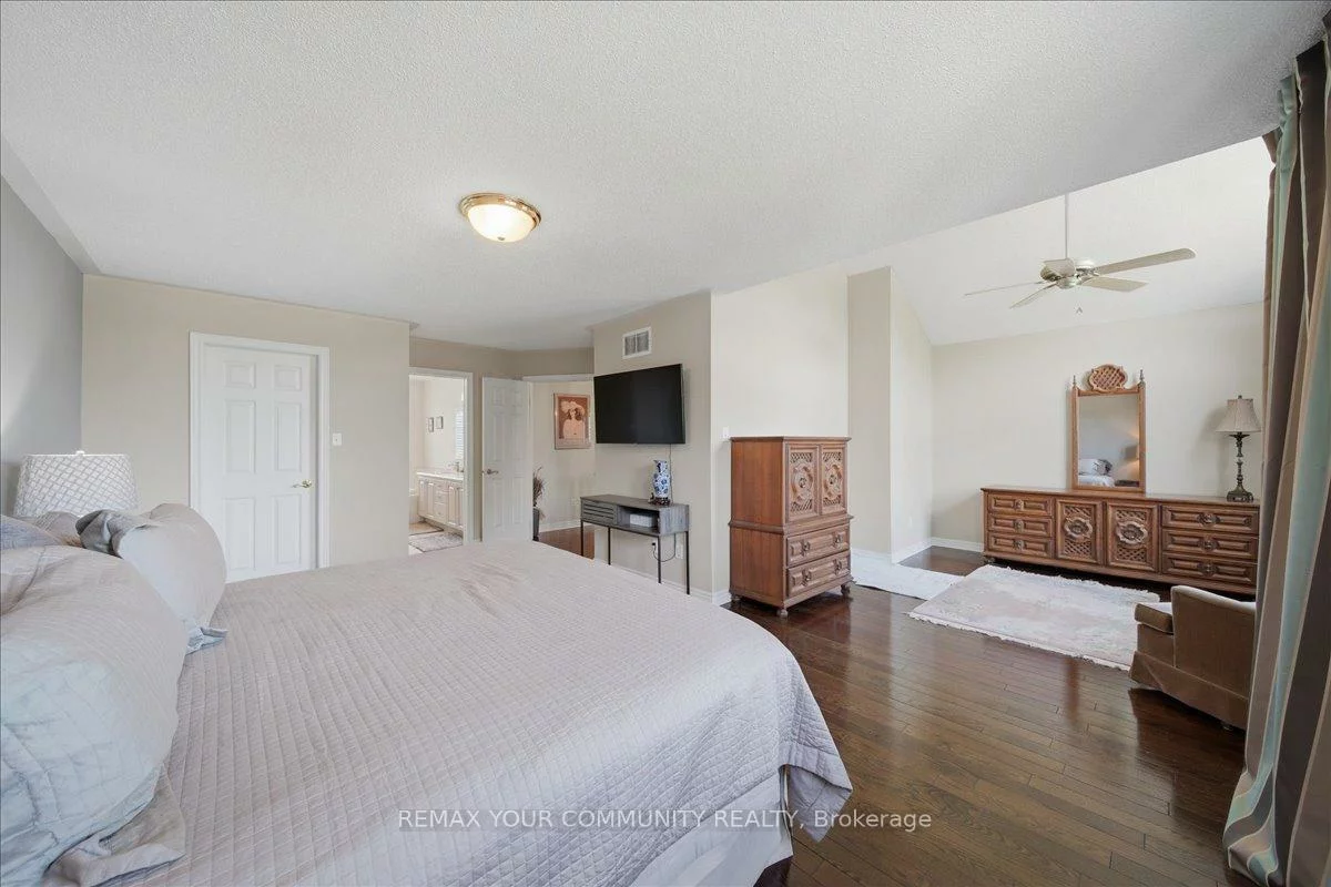 14, Oxford, Sharon, East Gwillimbury