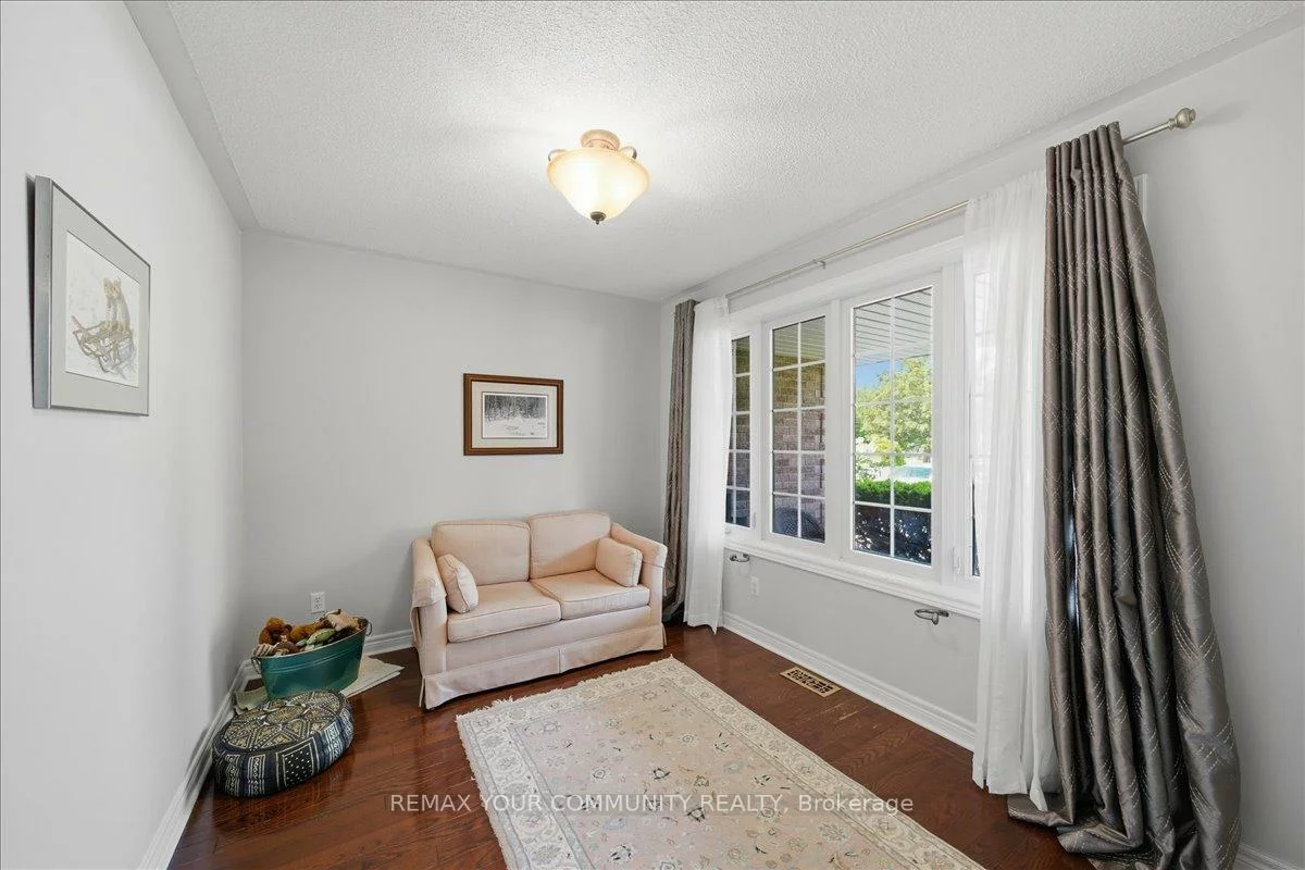 14, Oxford, Sharon, East Gwillimbury