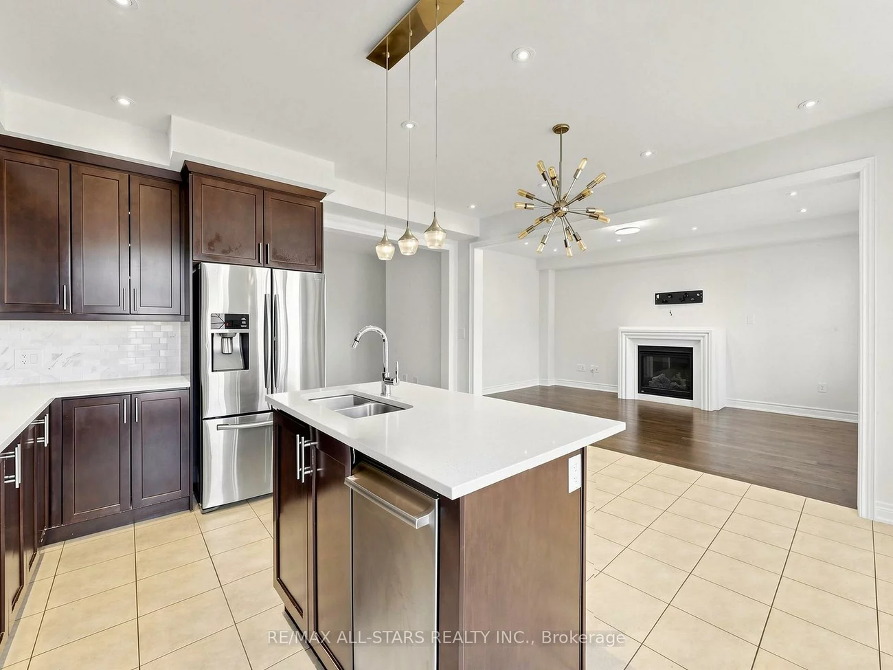 29, Mondial, Queensville, East Gwillimbury