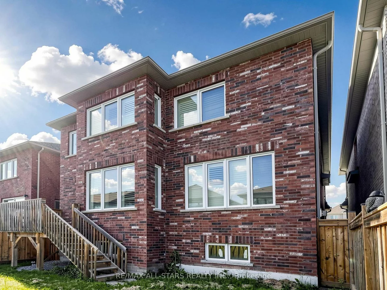 29, Mondial, Queensville, East Gwillimbury