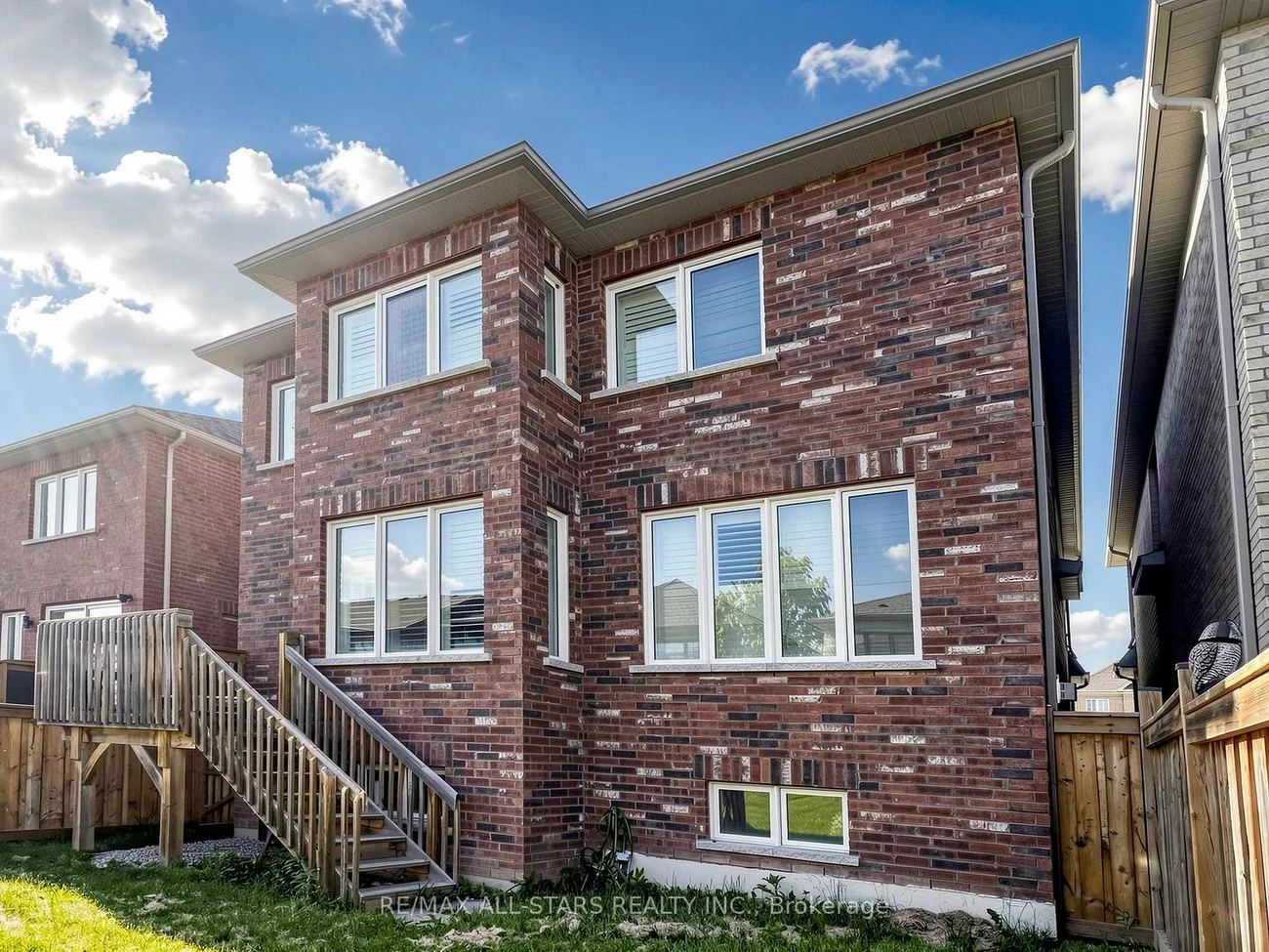 29, Mondial, Queensville, East Gwillimbury