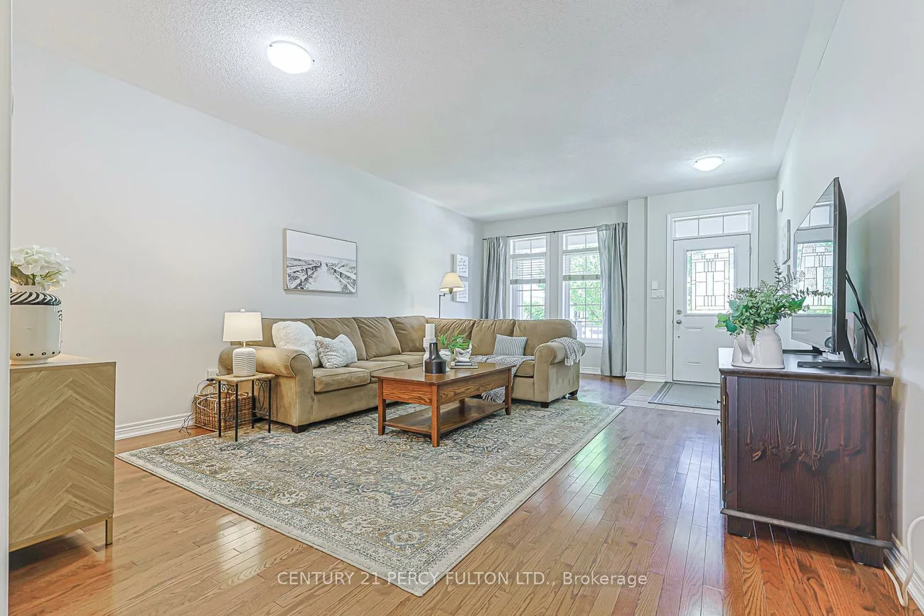 42, Arthur Case, Mt Albert, East Gwillimbury