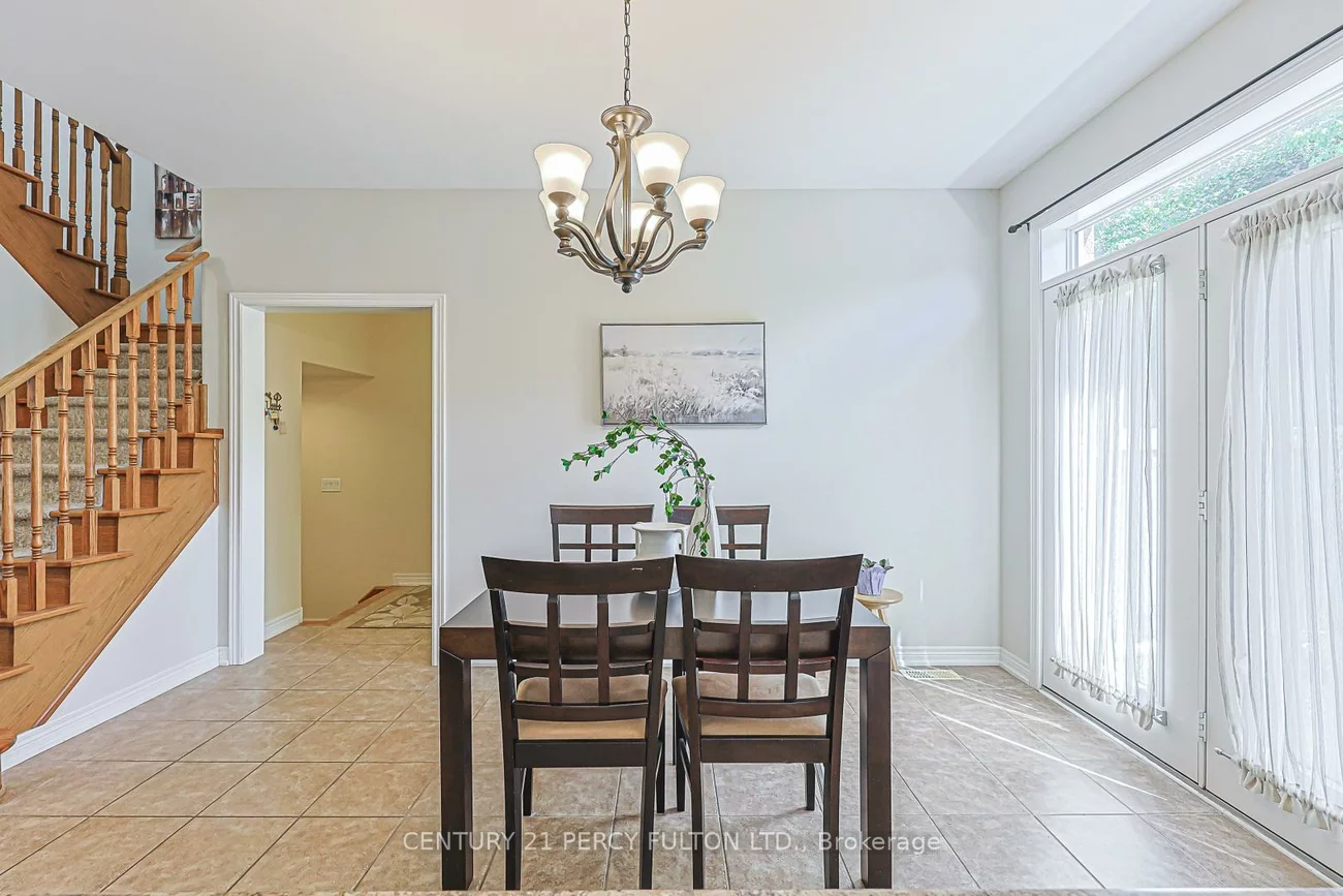 42, Arthur Case, Mt Albert, East Gwillimbury