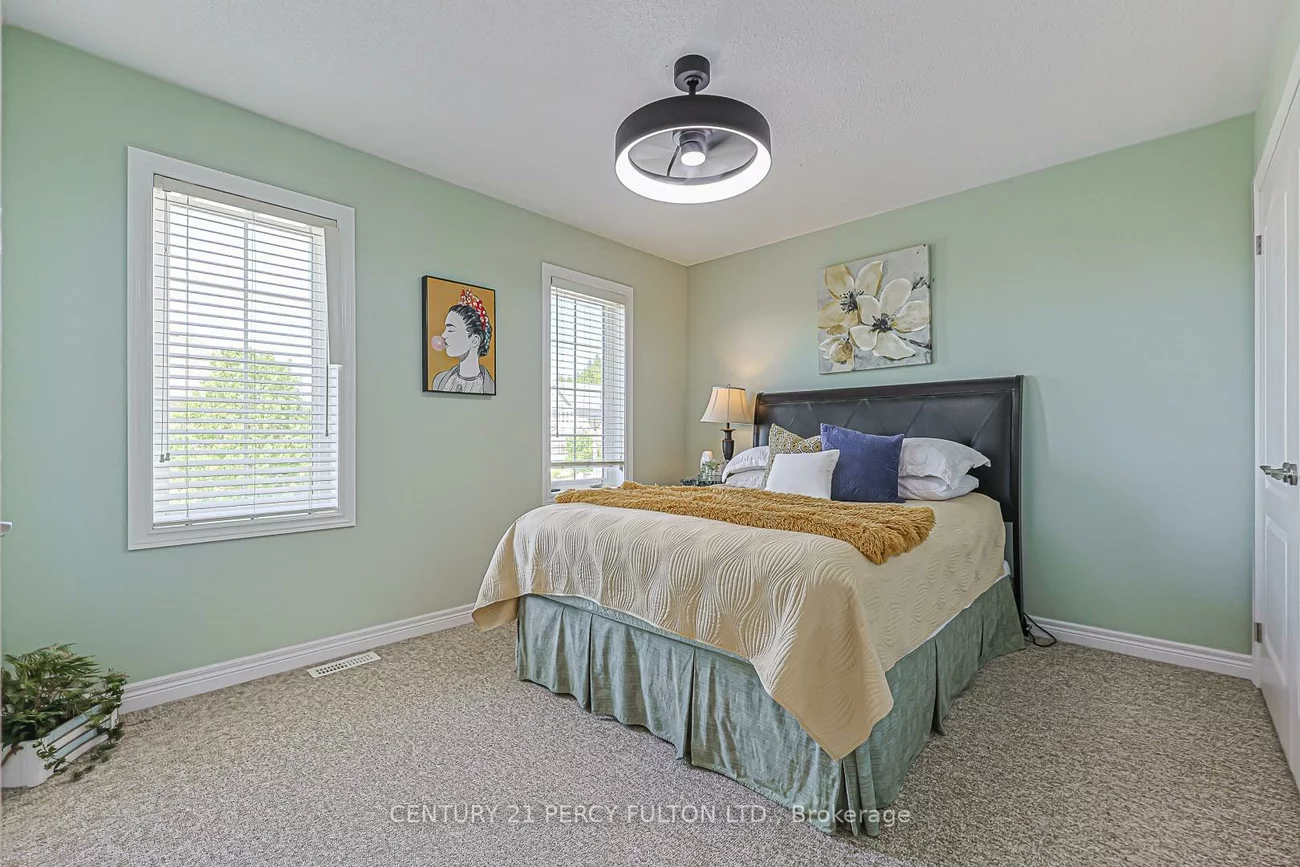 42, Arthur Case, Mt Albert, East Gwillimbury