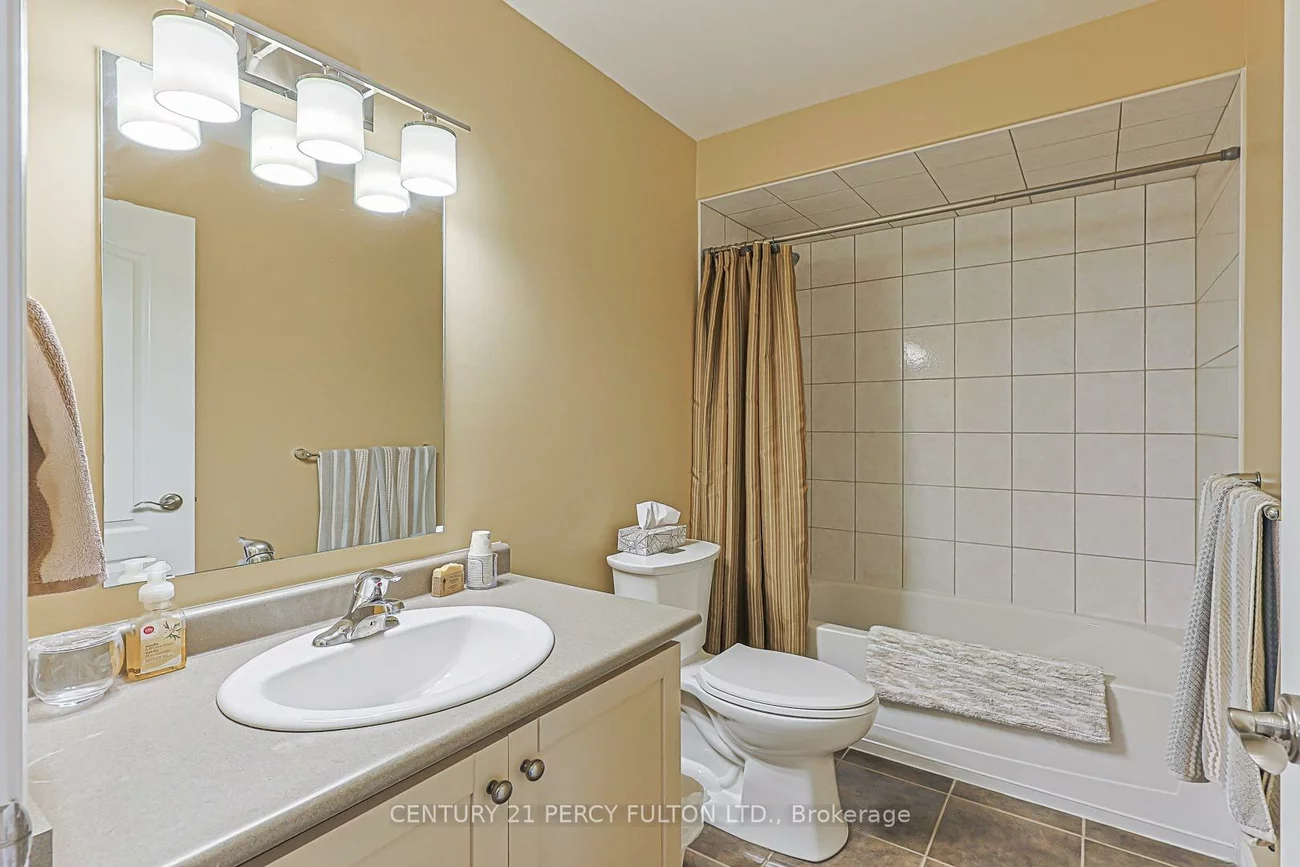 42, Arthur Case, Mt Albert, East Gwillimbury