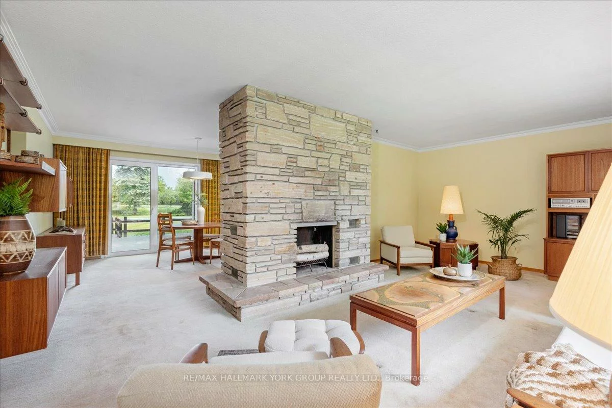 2490, Holborn, Rural East Gwillimbury, East Gwillimbury