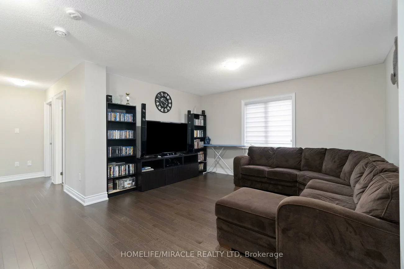 25, Pear Blossom, Holland Landing, East Gwillimbury