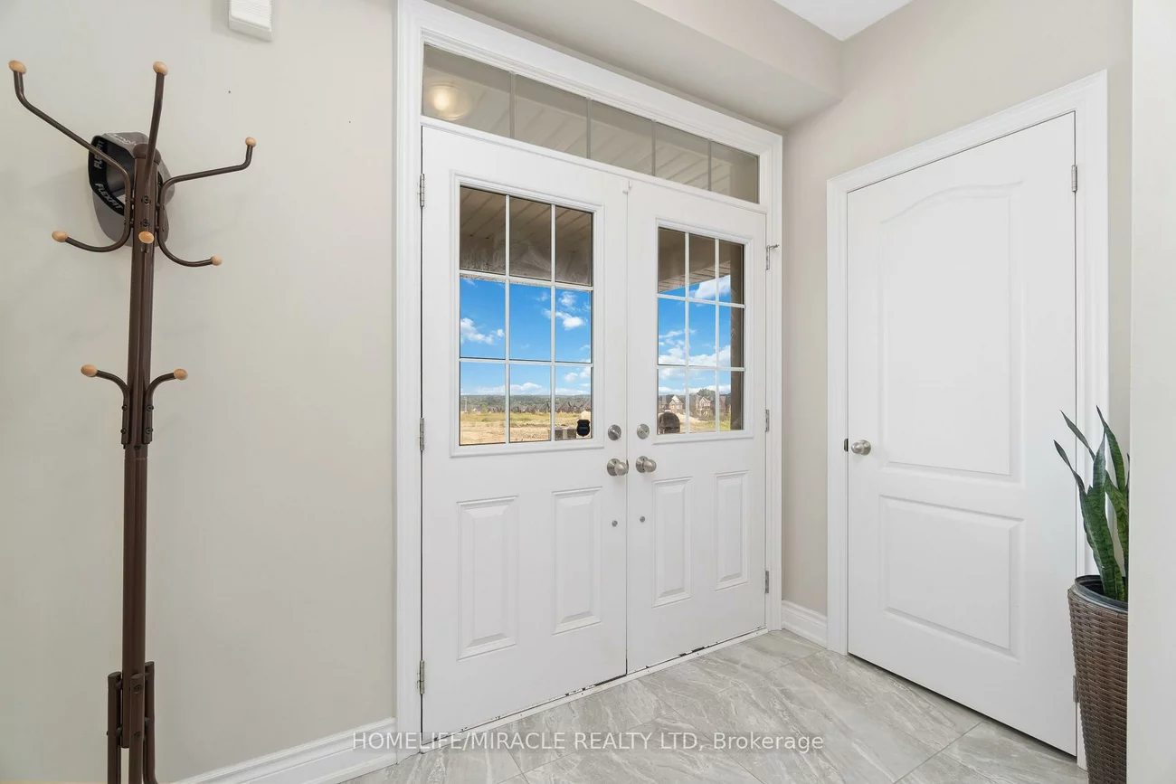 25, Pear Blossom, Holland Landing, East Gwillimbury