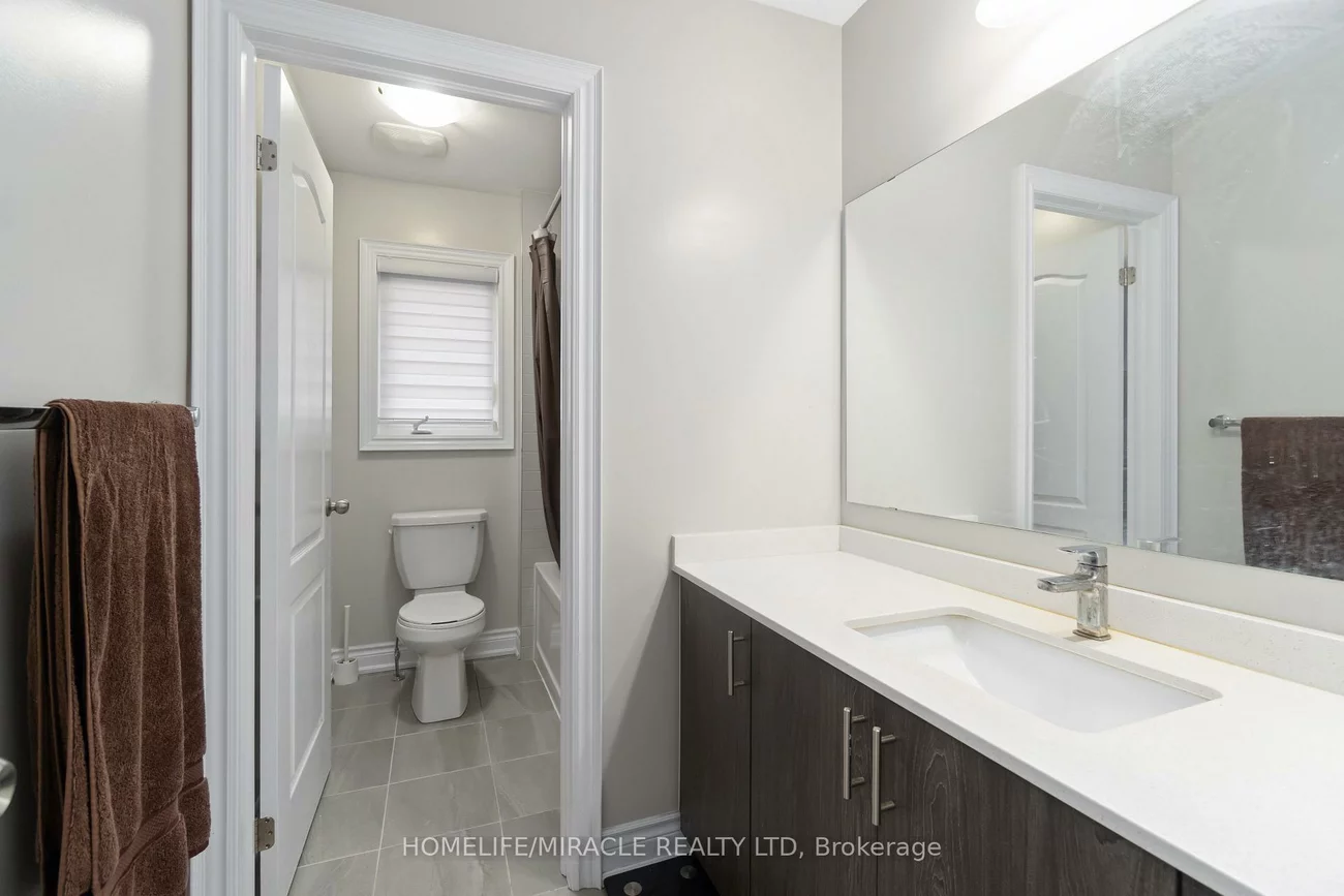 25, Pear Blossom, Holland Landing, East Gwillimbury