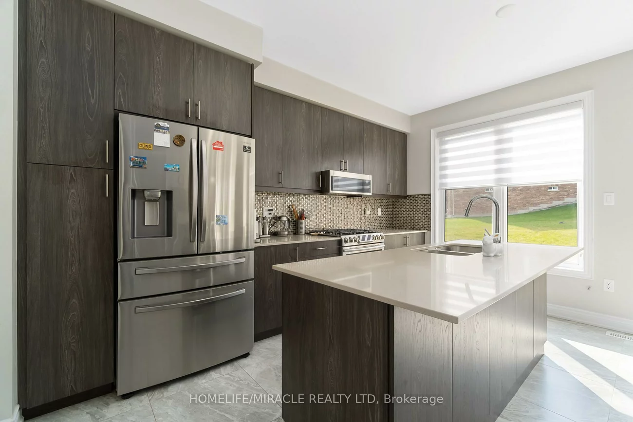 25, Pear Blossom, Holland Landing, East Gwillimbury