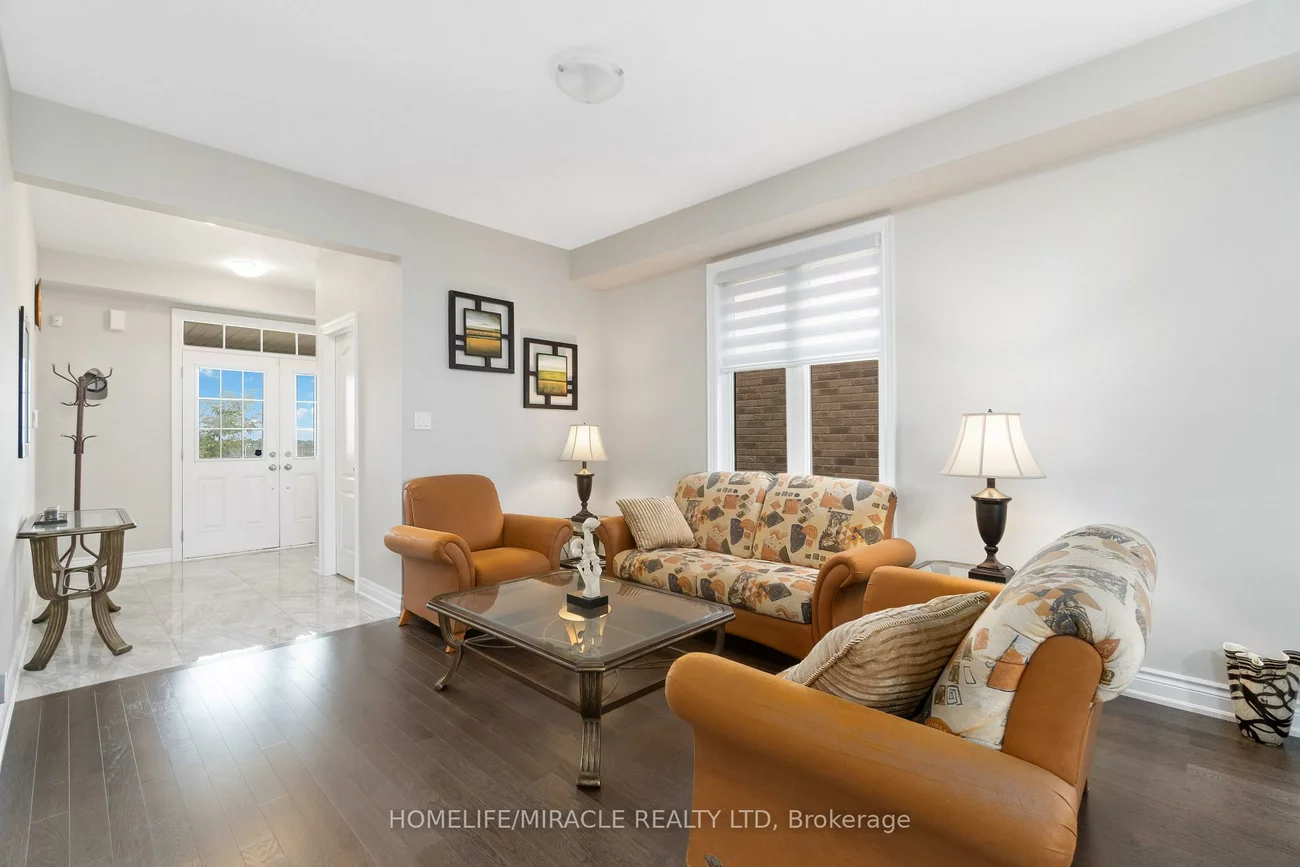 25, Pear Blossom, Holland Landing, East Gwillimbury