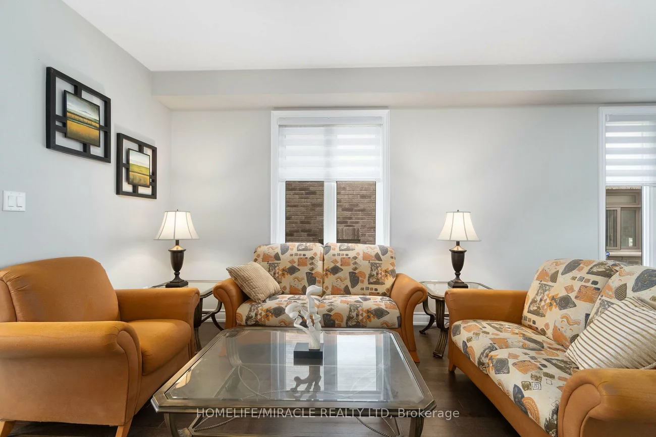 25, Pear Blossom, Holland Landing, East Gwillimbury