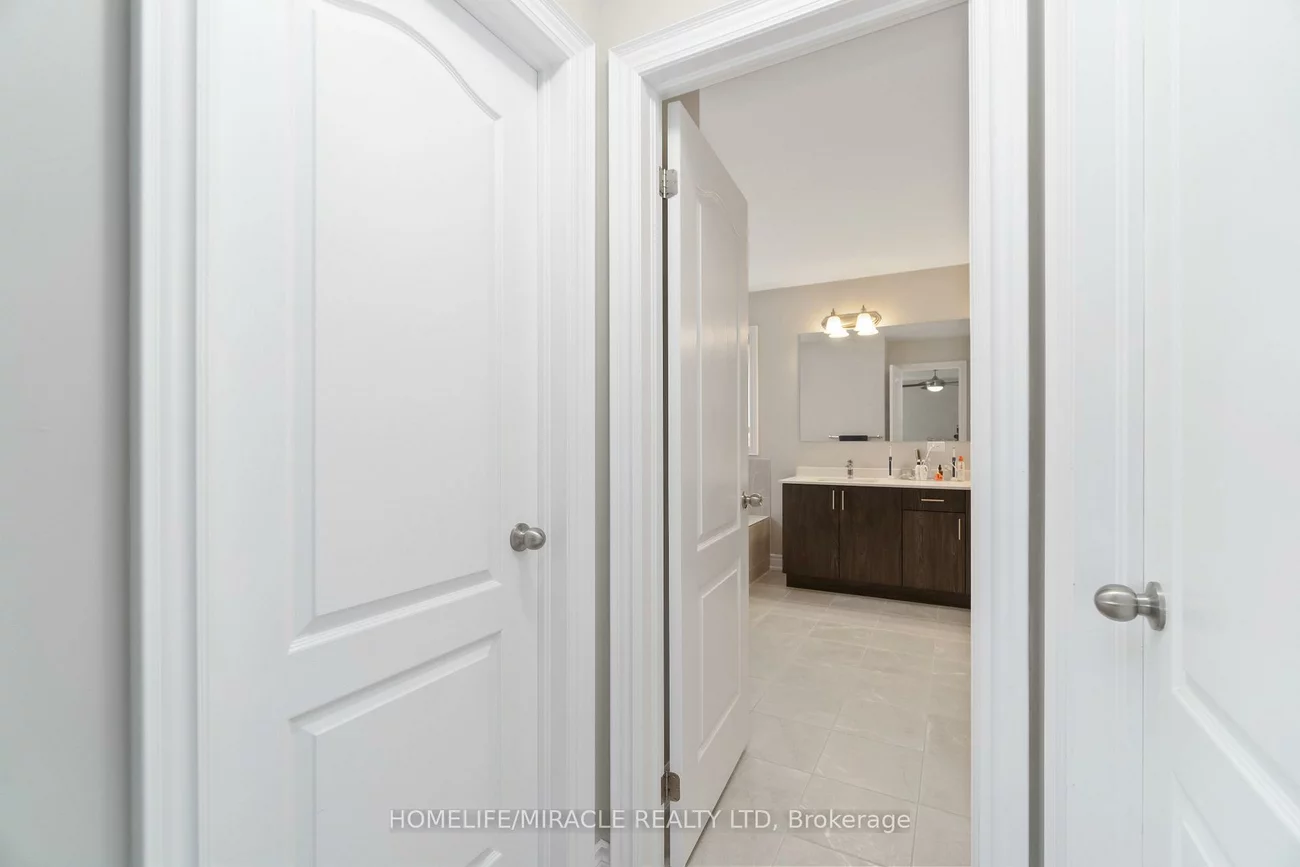 25, Pear Blossom, Holland Landing, East Gwillimbury