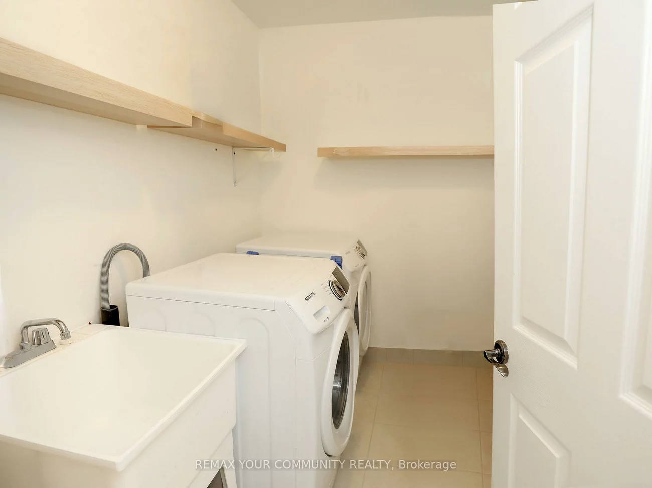 39, Kavanagh, Sharon, East Gwillimbury