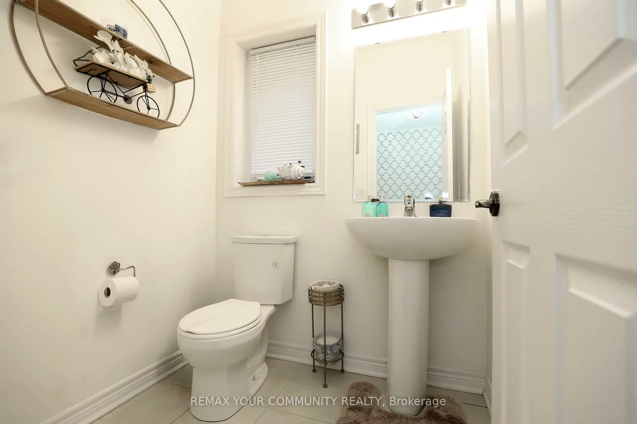 39, Kavanagh, Sharon, East Gwillimbury