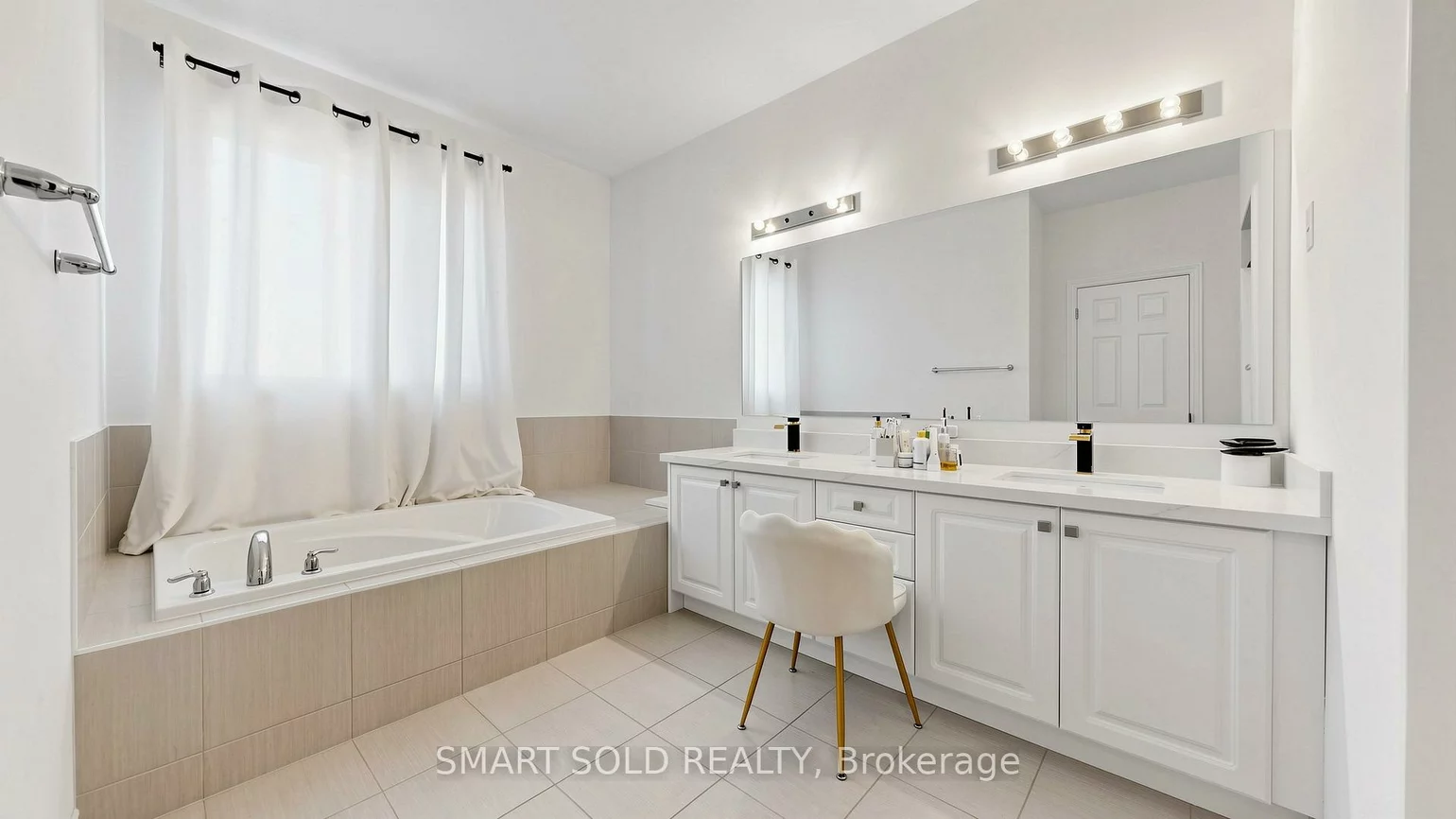 8, Slater, Sharon, East Gwillimbury
