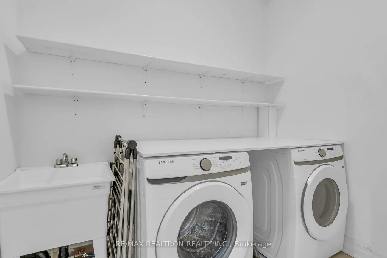 58, Charles White, Sharon, East Gwillimbury