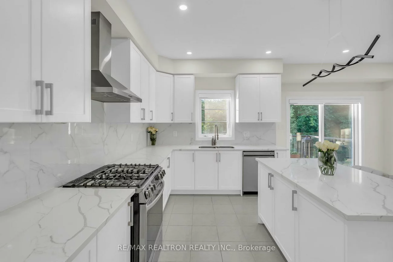 58, Charles White, Sharon, East Gwillimbury