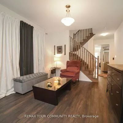12, Viola, Sharon, East Gwillimbury