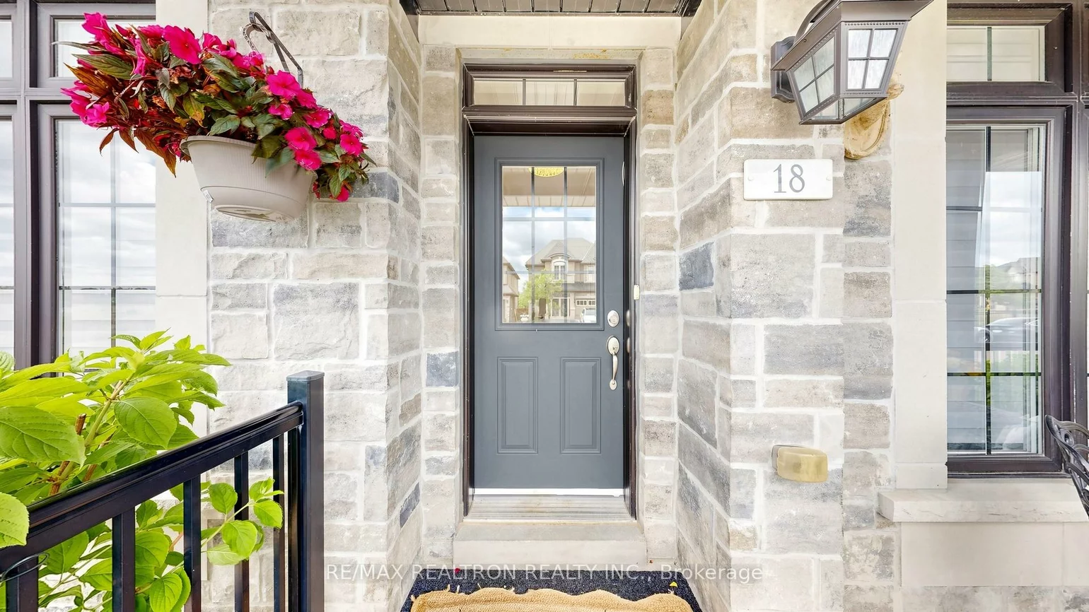 18, Ladder, Sharon, East Gwillimbury