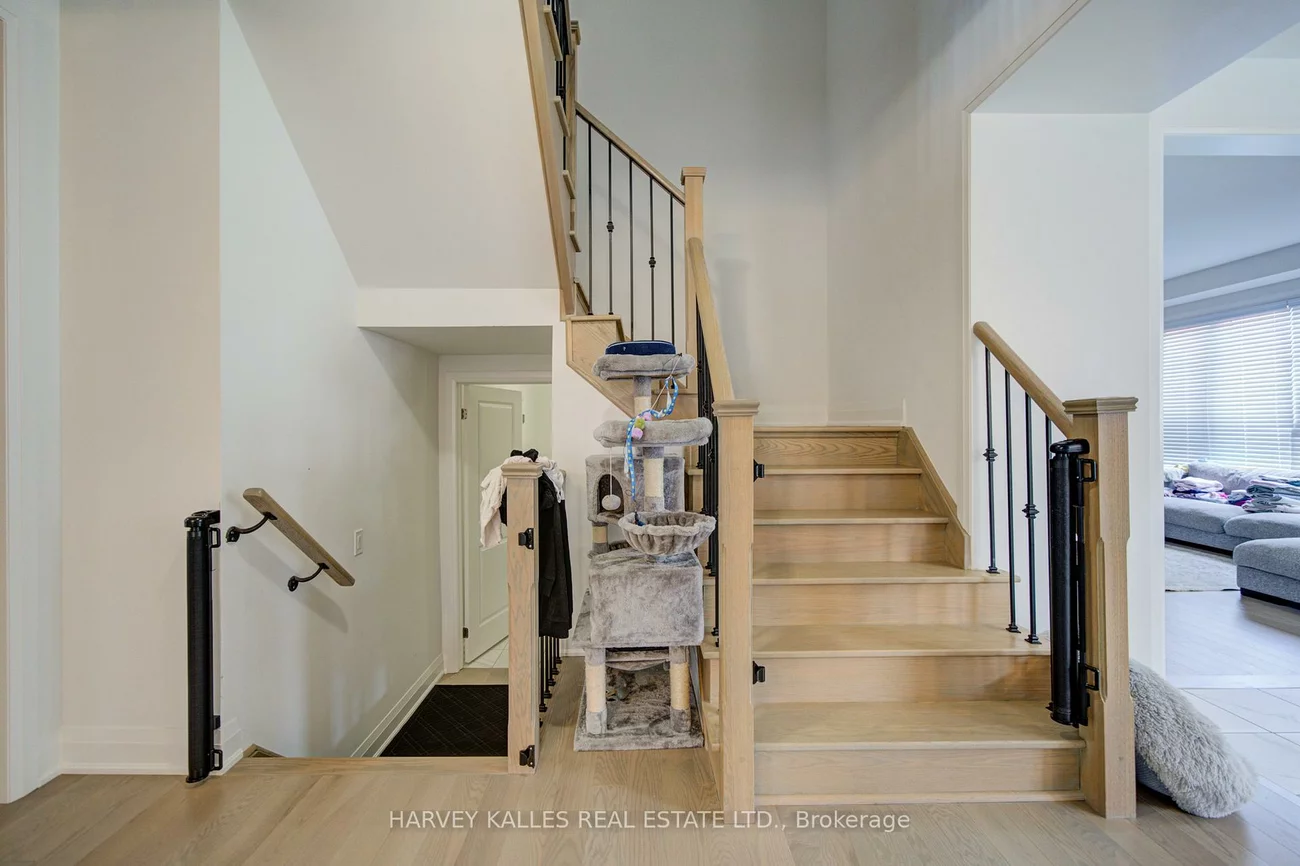33, Concert Hill, Holland Landing, East Gwillimbury