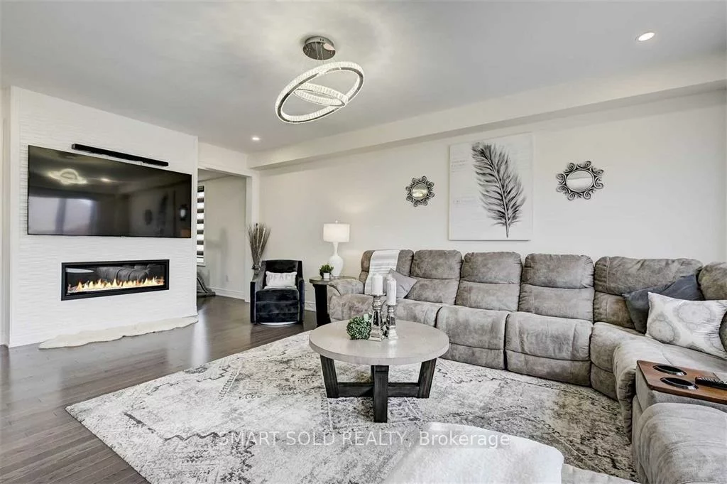 207, Walter English, Queensville, East Gwillimbury