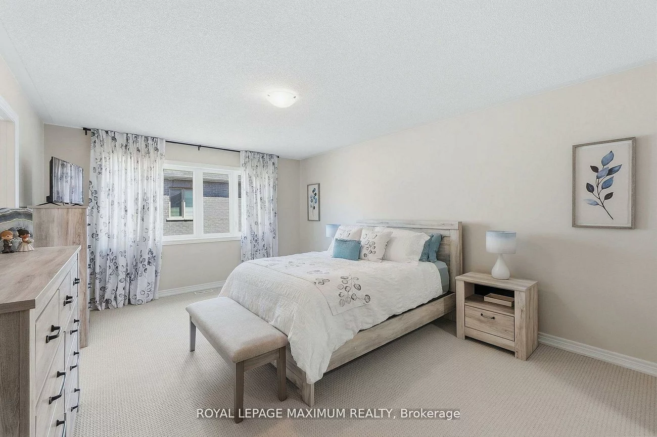 48, Cupples Farm, Mt Albert, East Gwillimbury
