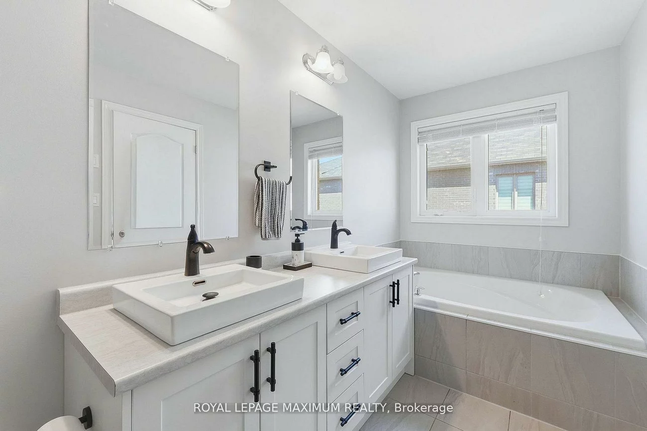 48, Cupples Farm, Mt Albert, East Gwillimbury