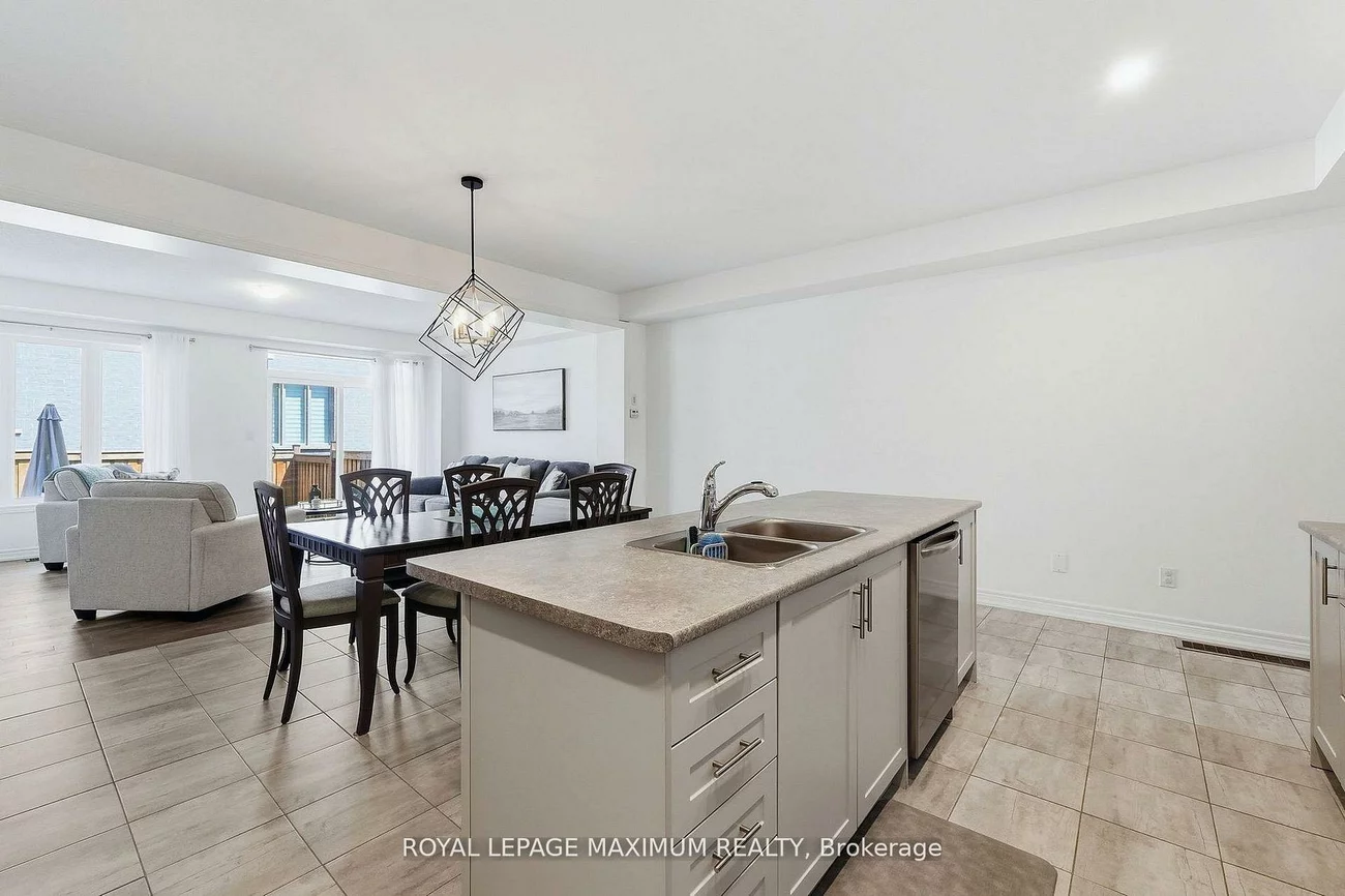 48, Cupples Farm, Mt Albert, East Gwillimbury