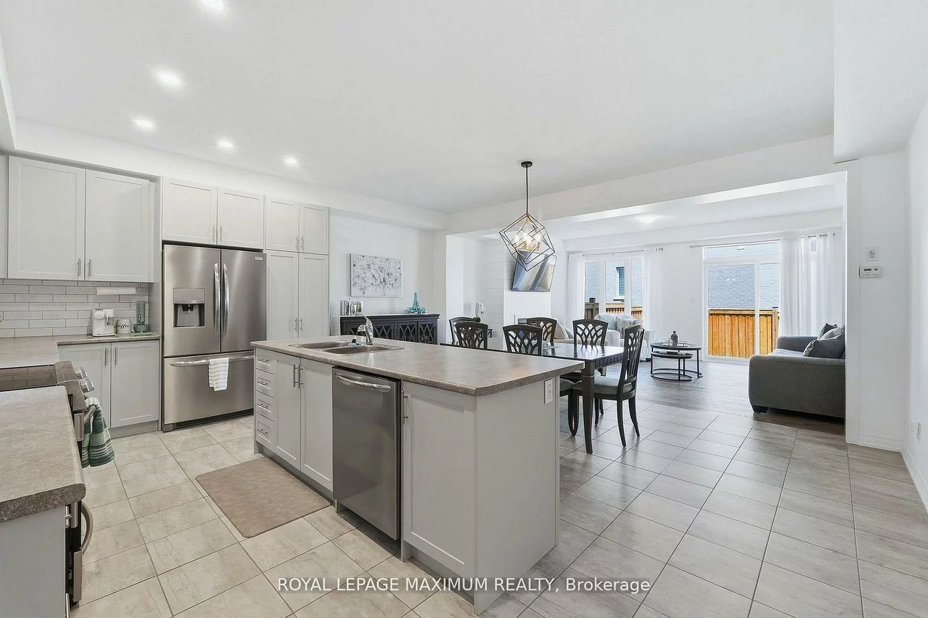 48, Cupples Farm, Mt Albert, East Gwillimbury