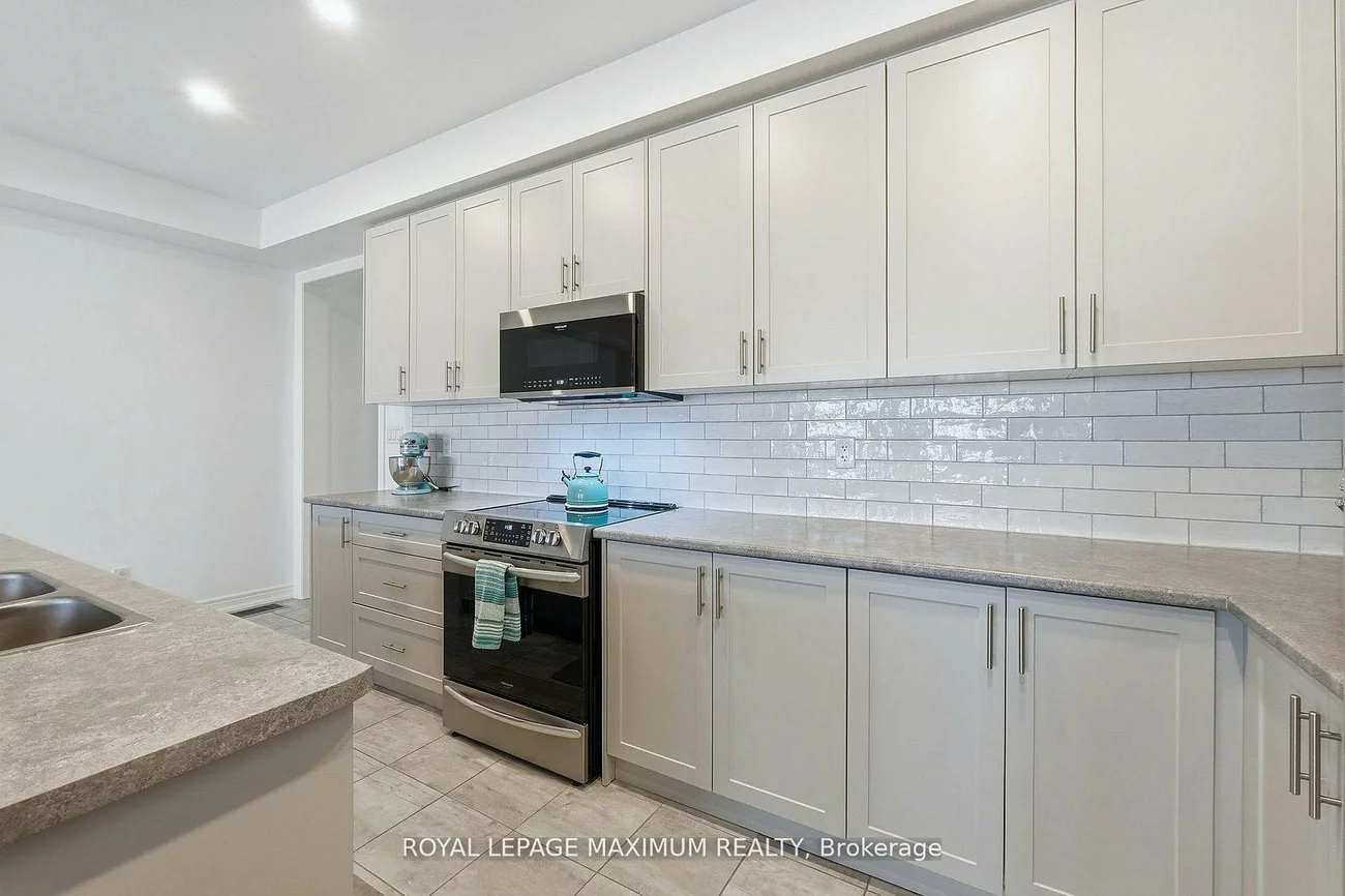 48, Cupples Farm, Mt Albert, East Gwillimbury
