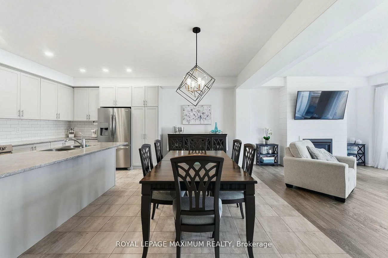 48, Cupples Farm, Mt Albert, East Gwillimbury