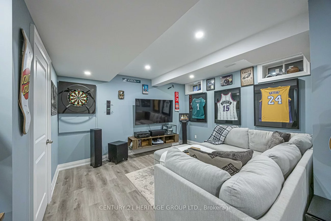 93, Ridge Gate, Mt Albert, East Gwillimbury