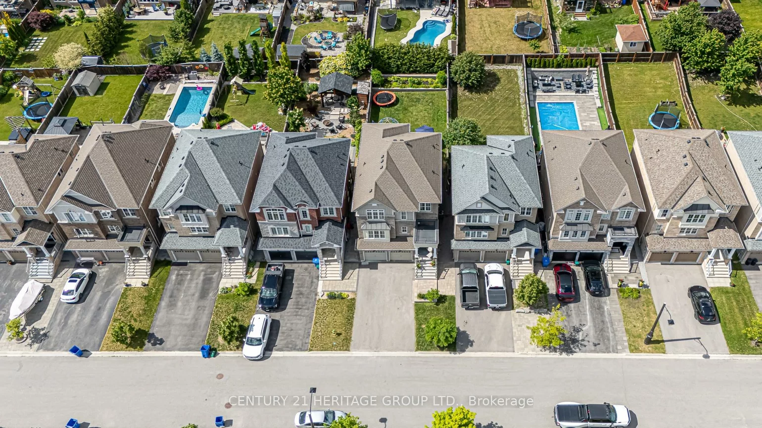 93, Ridge Gate, Mt Albert, East Gwillimbury