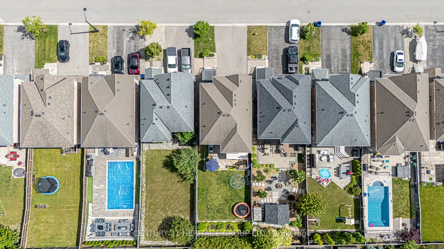 93, Ridge Gate, Mt Albert, East Gwillimbury