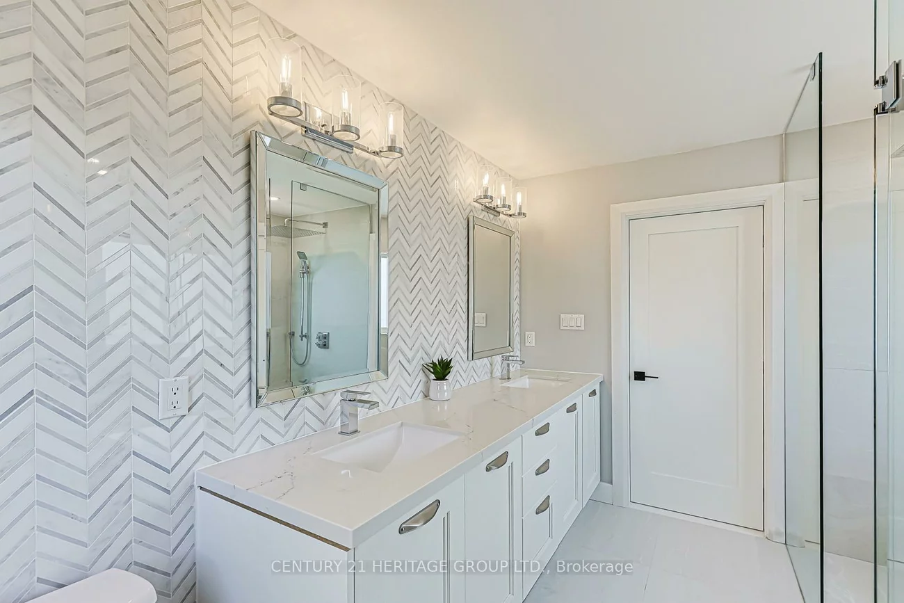 93, Ridge Gate, Mt Albert, East Gwillimbury