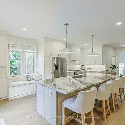 93, Ridge Gate, Mt Albert, East Gwillimbury