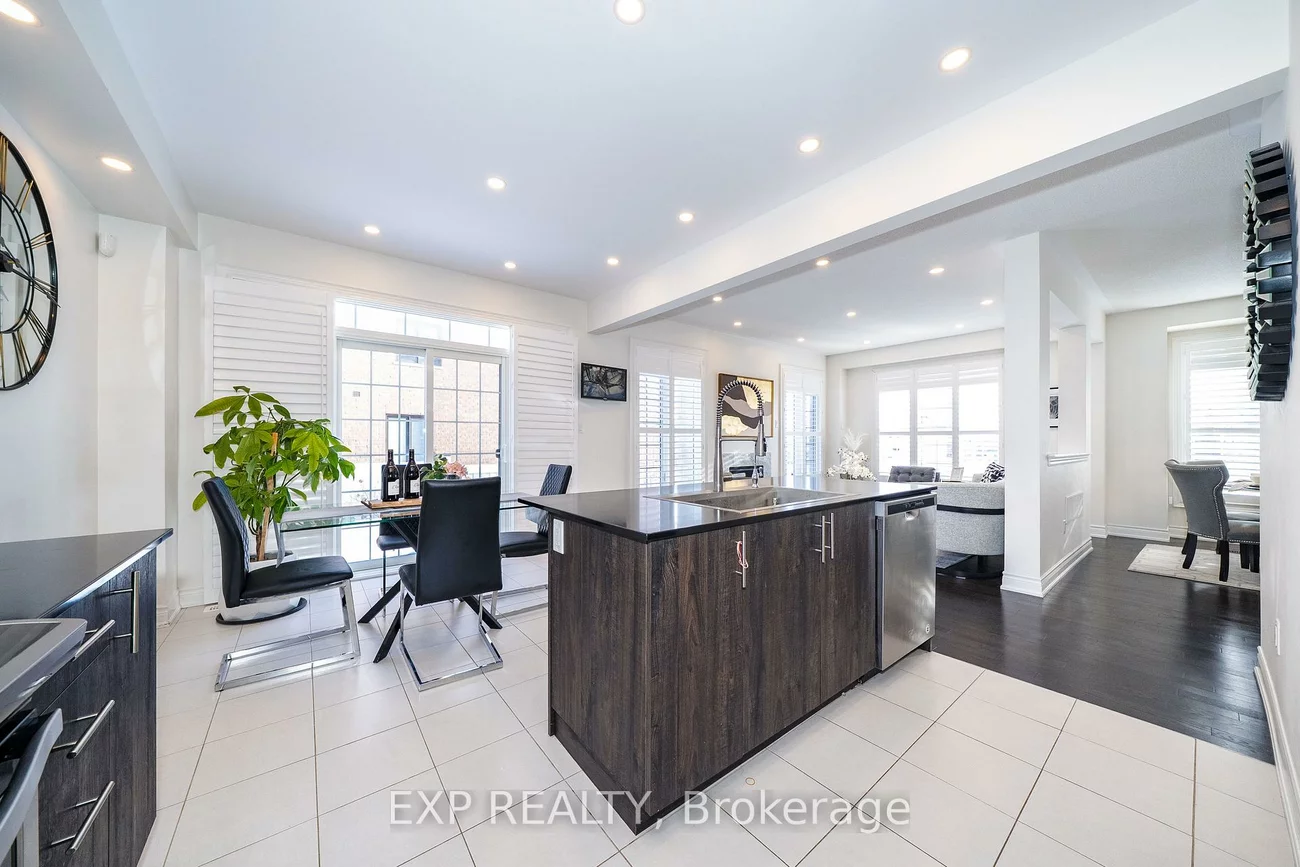 2, Tesla, Holland Landing, East Gwillimbury