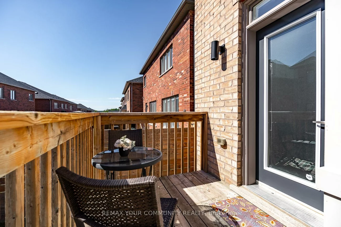 8, Snap Dragon, Holland Landing, East Gwillimbury